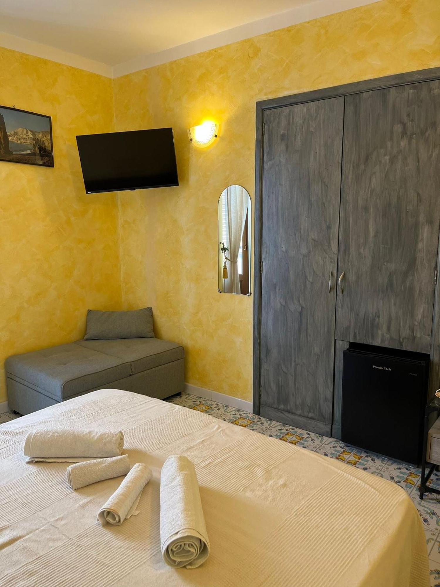 Casa Vacanze Central Cincotta Lipari  Exterior photo