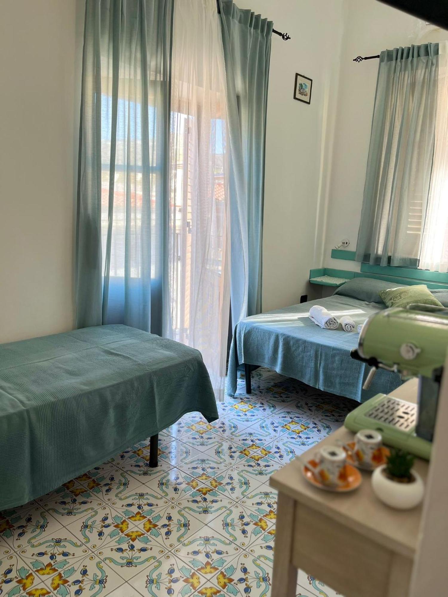 Casa Vacanze Central Cincotta Lipari  Exterior photo